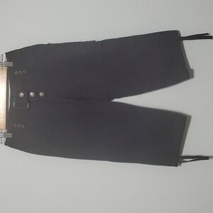 Daisy Fuentes cargo capri sz 4p black fabric button pants cinch bottom